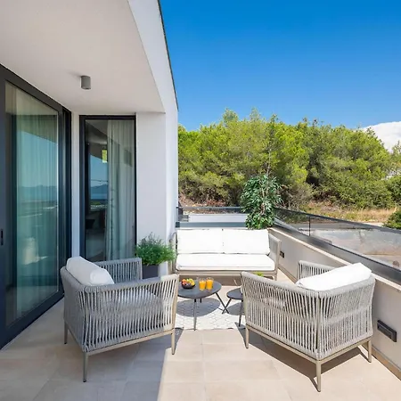 Calvi بيت للعطل زادار